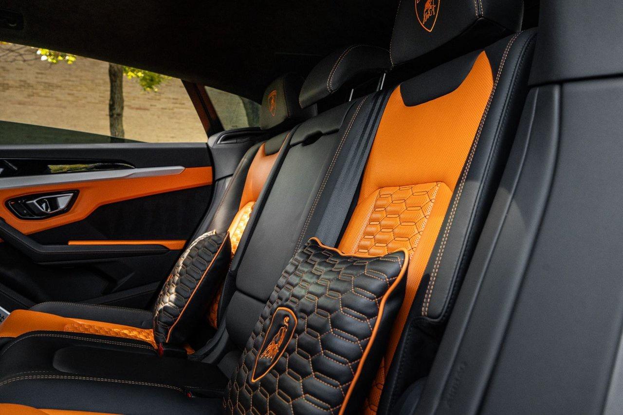 2019 Lamborghini Urus  Photo