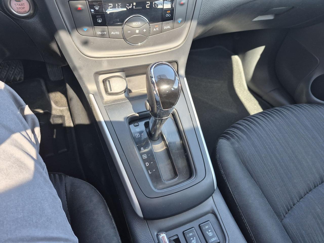 2019 Nissan Sentra SV STYLE PKG - ALLOY WHEELS - SUNROOF Photo