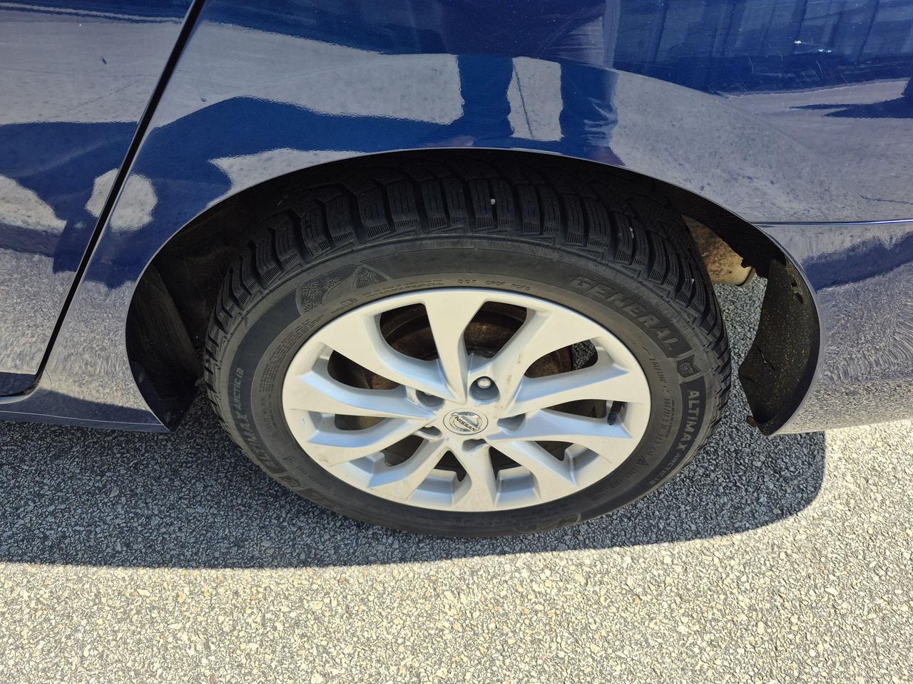 2019 Nissan Sentra SV STYLE PKG - ALLOY WHEELS - SUNROOF Photo