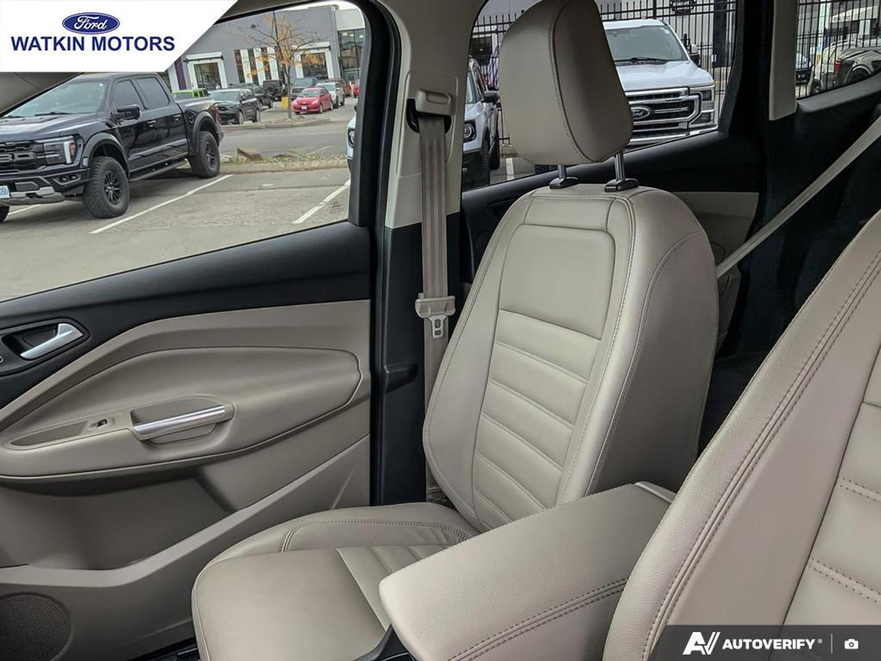 2018 Ford Escape Titanium Photo22