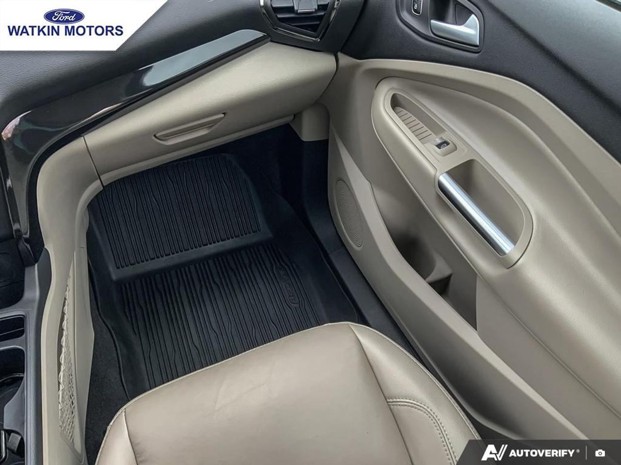 2018 Ford Escape Titanium Photo27