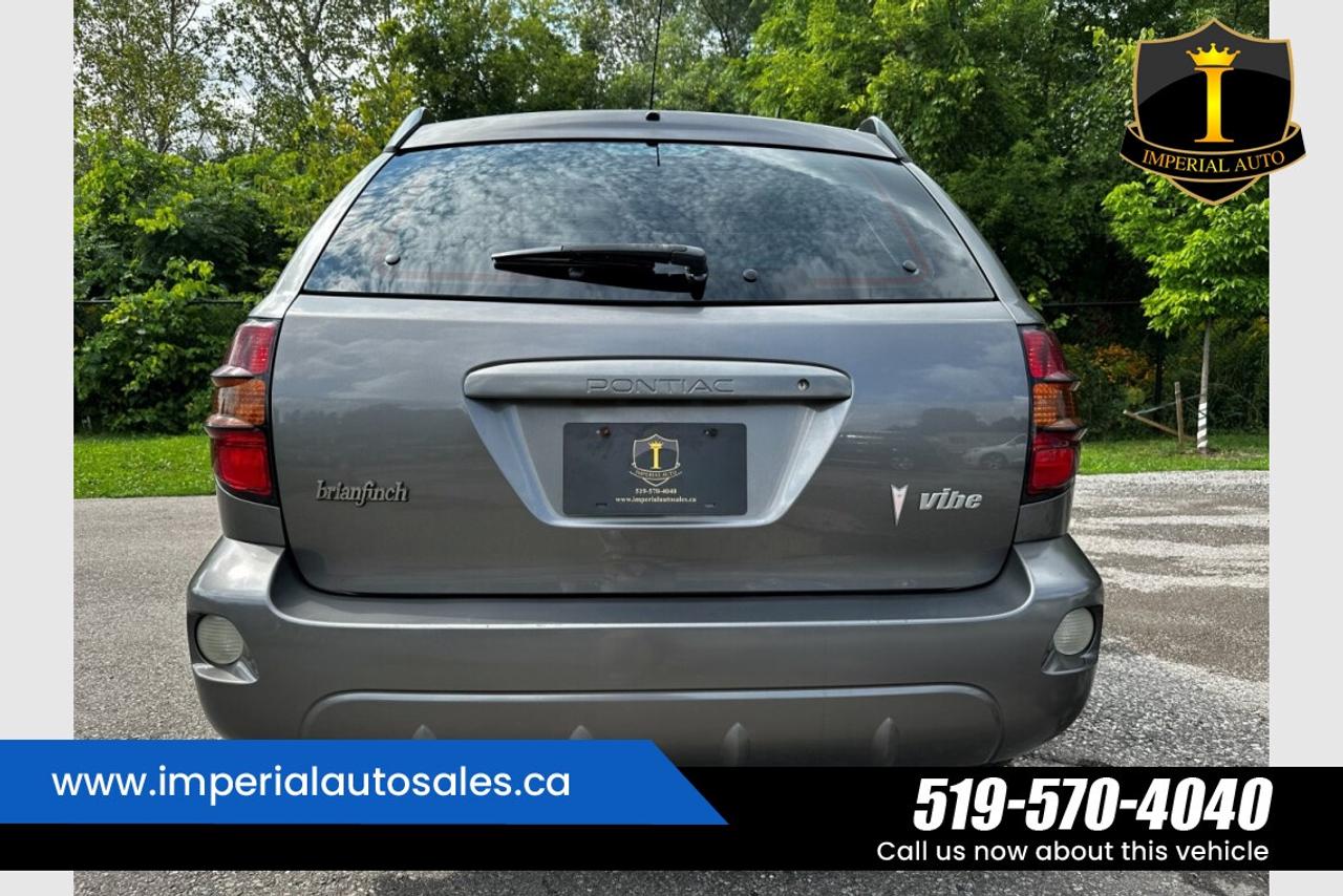 2007 Pontiac Vibe 1.8-FWD Photo