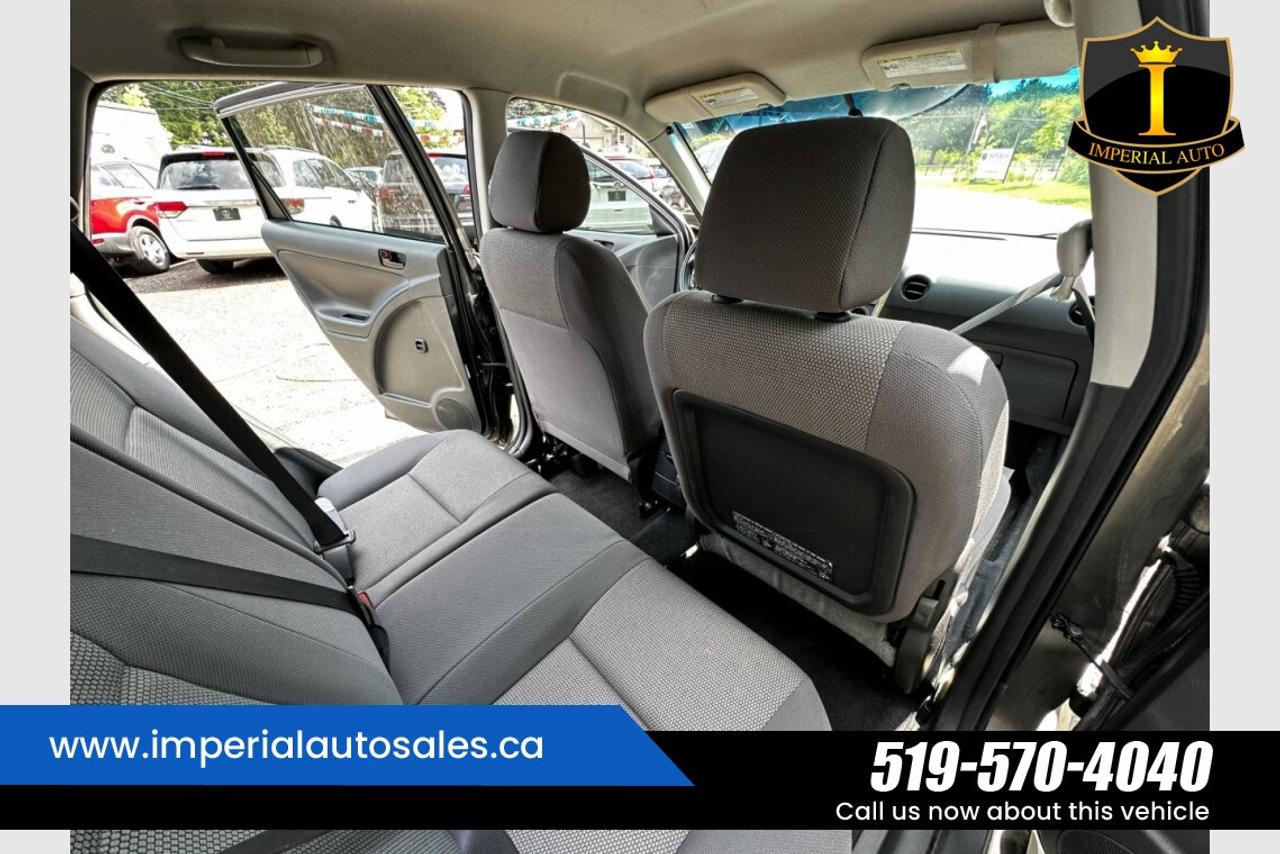 2007 Pontiac Vibe 1.8-FWD Photo