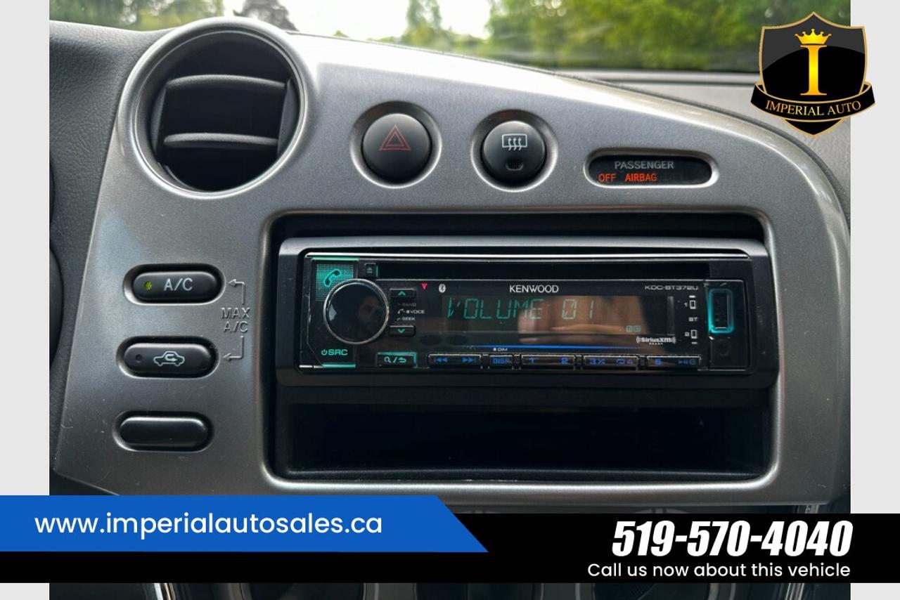 2007 Pontiac Vibe 1.8-FWD Photo