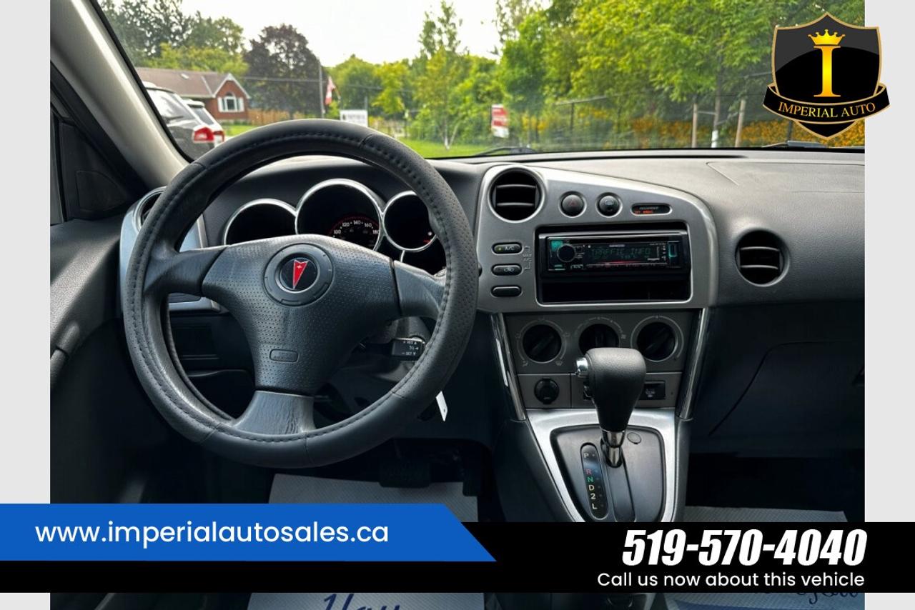2007 Pontiac Vibe 1.8-FWD Photo