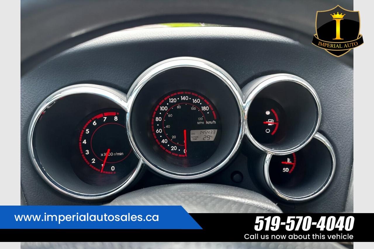 2007 Pontiac Vibe 1.8-FWD Photo
