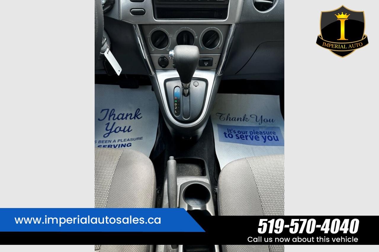 2007 Pontiac Vibe 1.8-FWD Photo