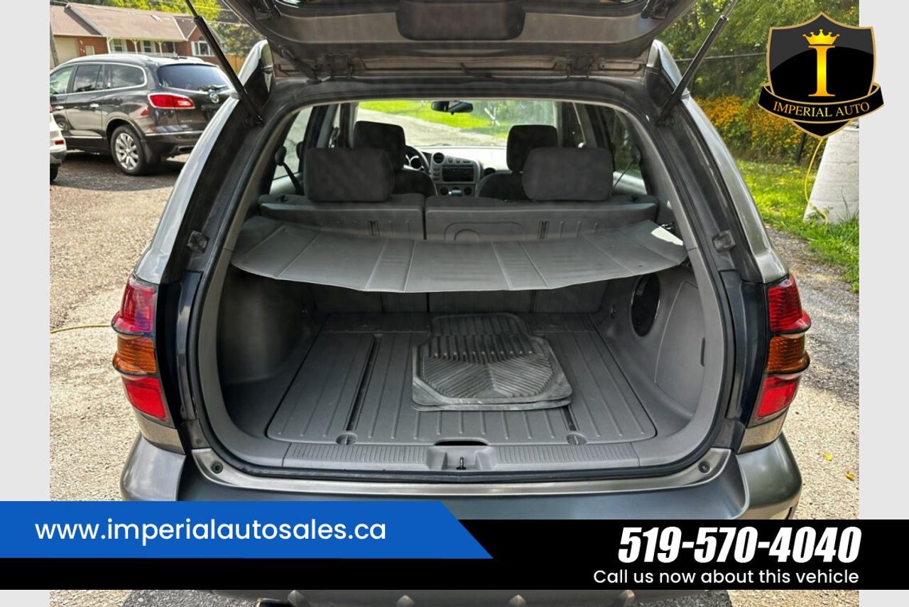 2007 Pontiac Vibe 1.8-FWD Photo