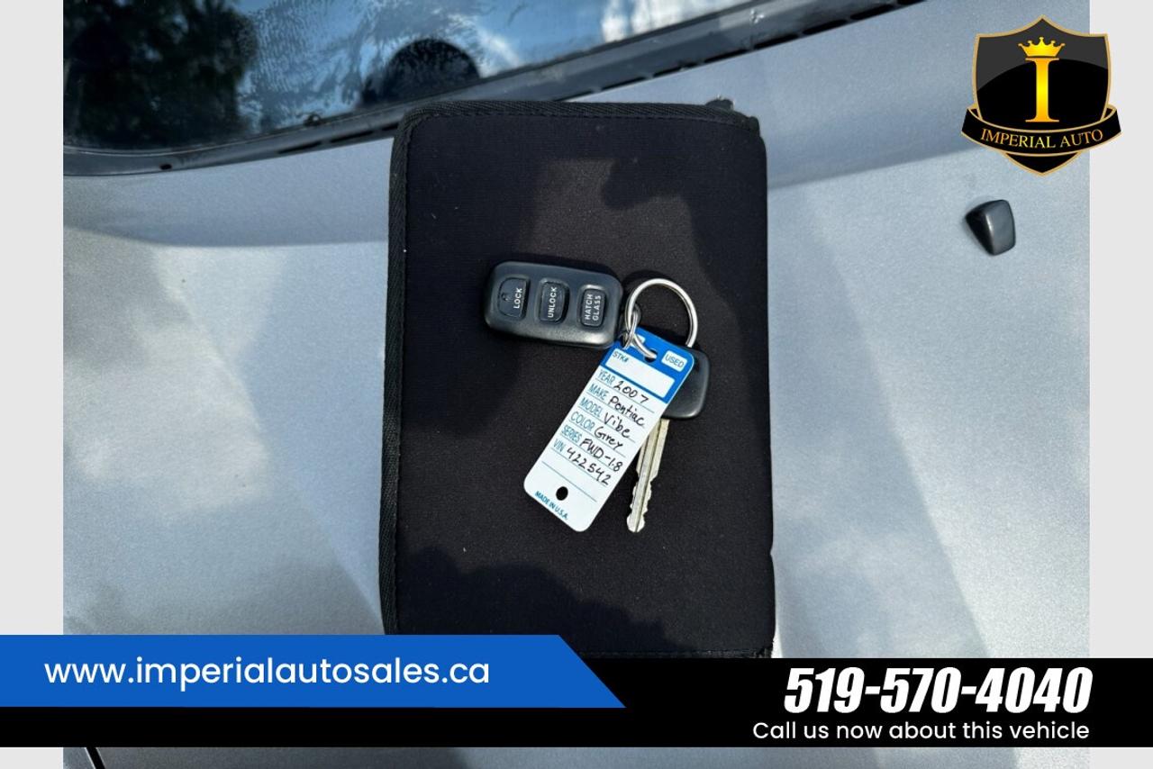 2007 Pontiac Vibe 1.8-FWD Photo