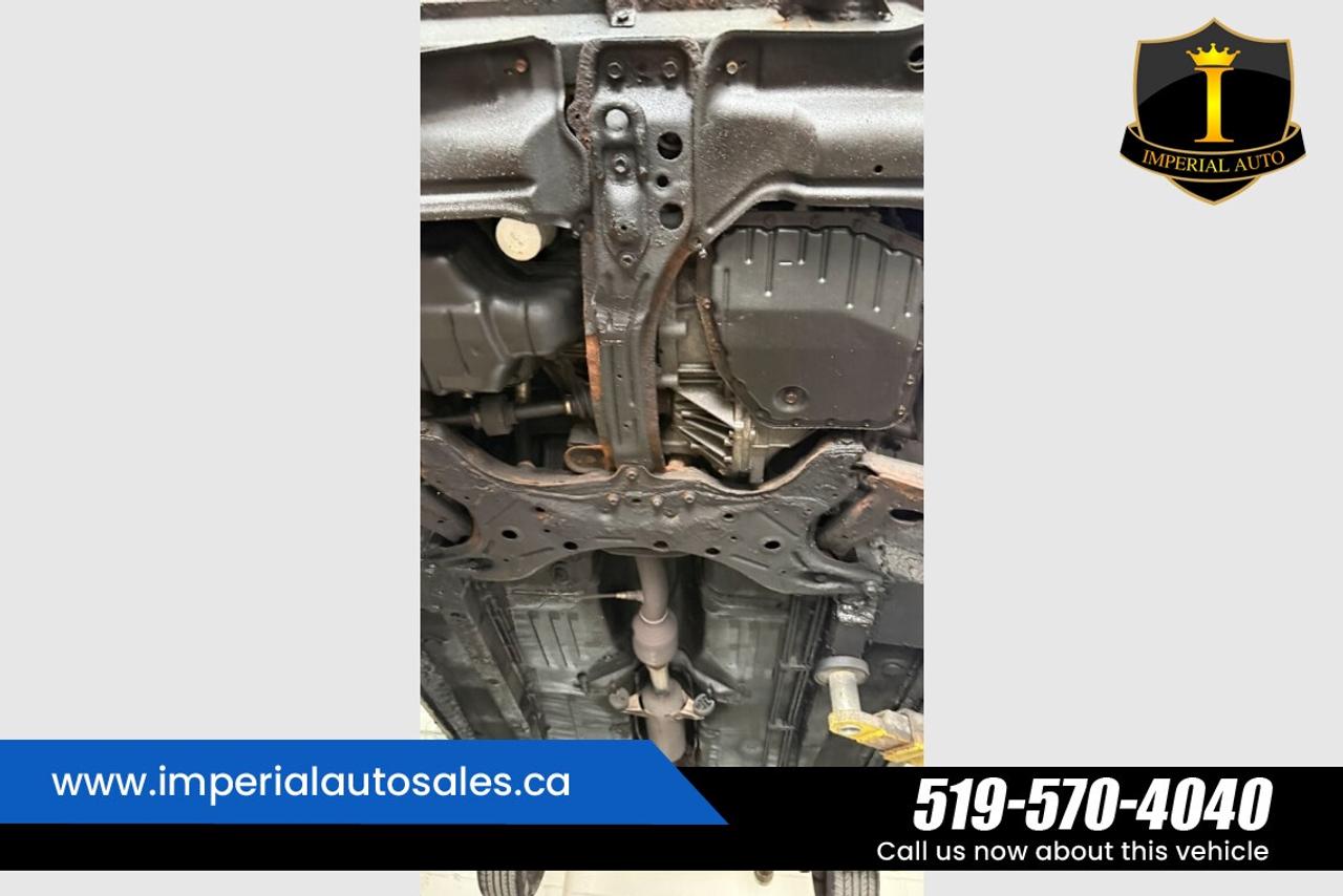 2007 Pontiac Vibe 1.8-FWD Photo