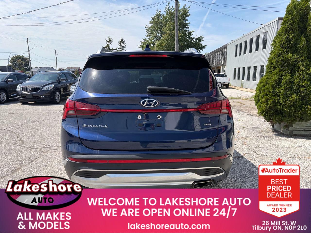 2022 Hyundai Santa Fe Preferred Photo2