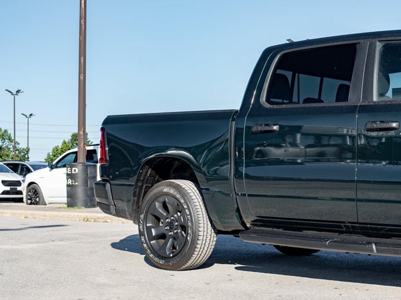 2026 RAM 1500 Express Photo