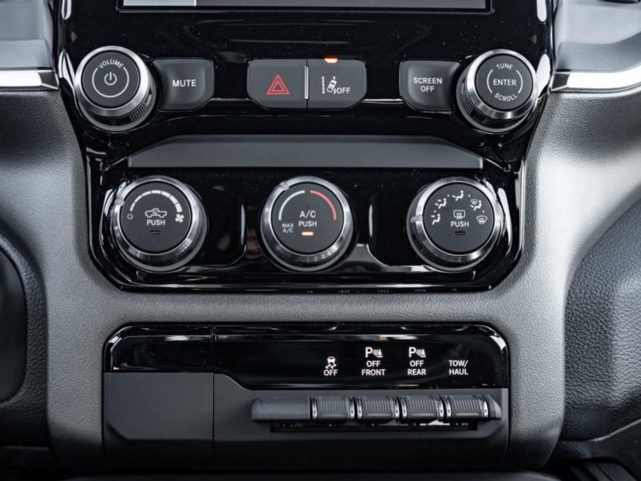2026 RAM 1500 Express Photo