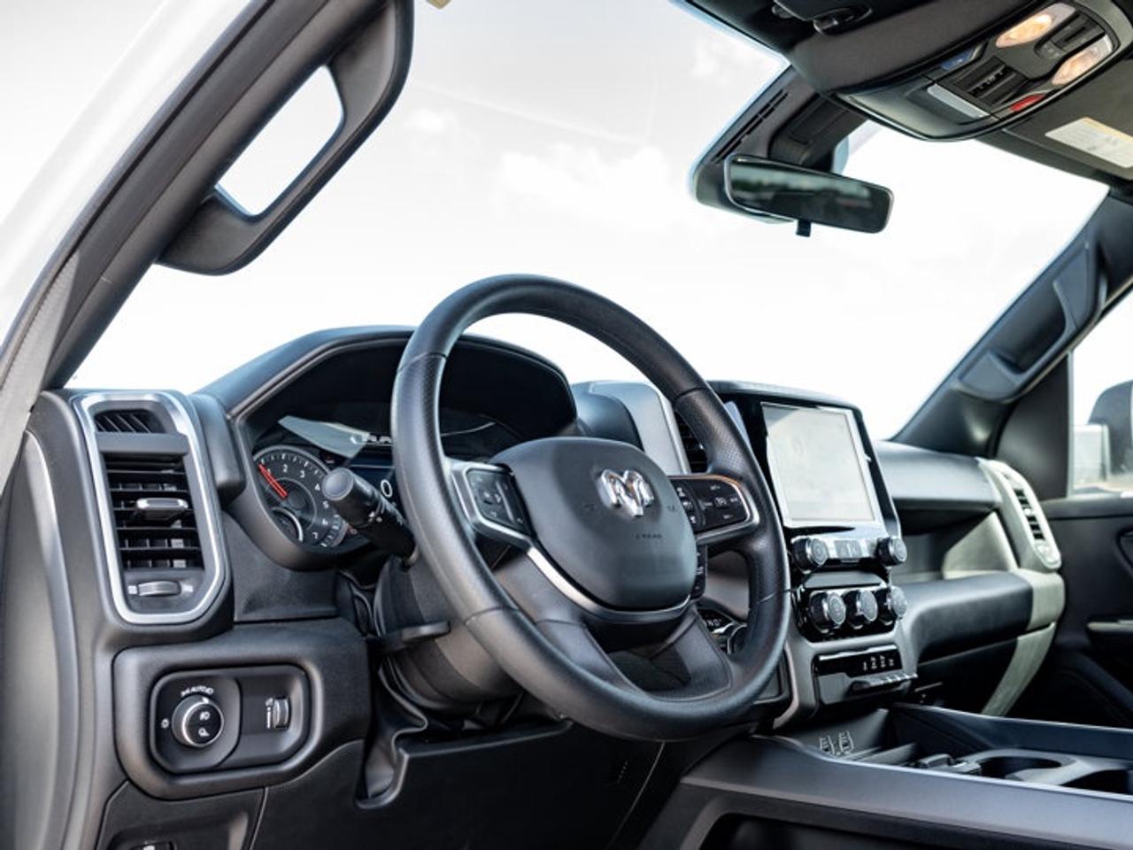 2026 RAM 1500 Express Photo