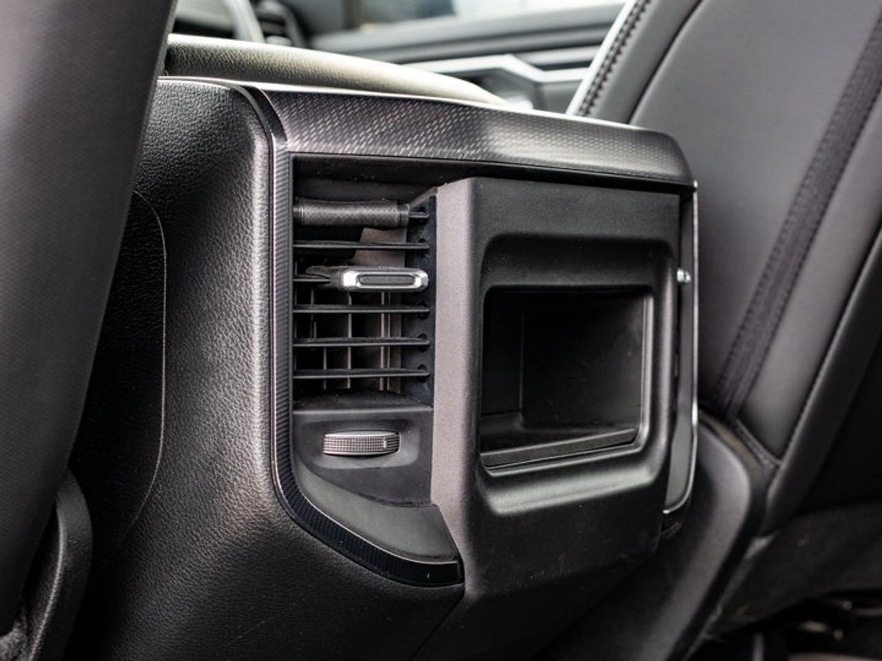 2024 RAM 1500 SPORT Photo