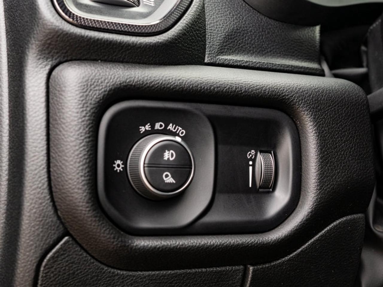 2024 RAM 1500 SPORT Photo