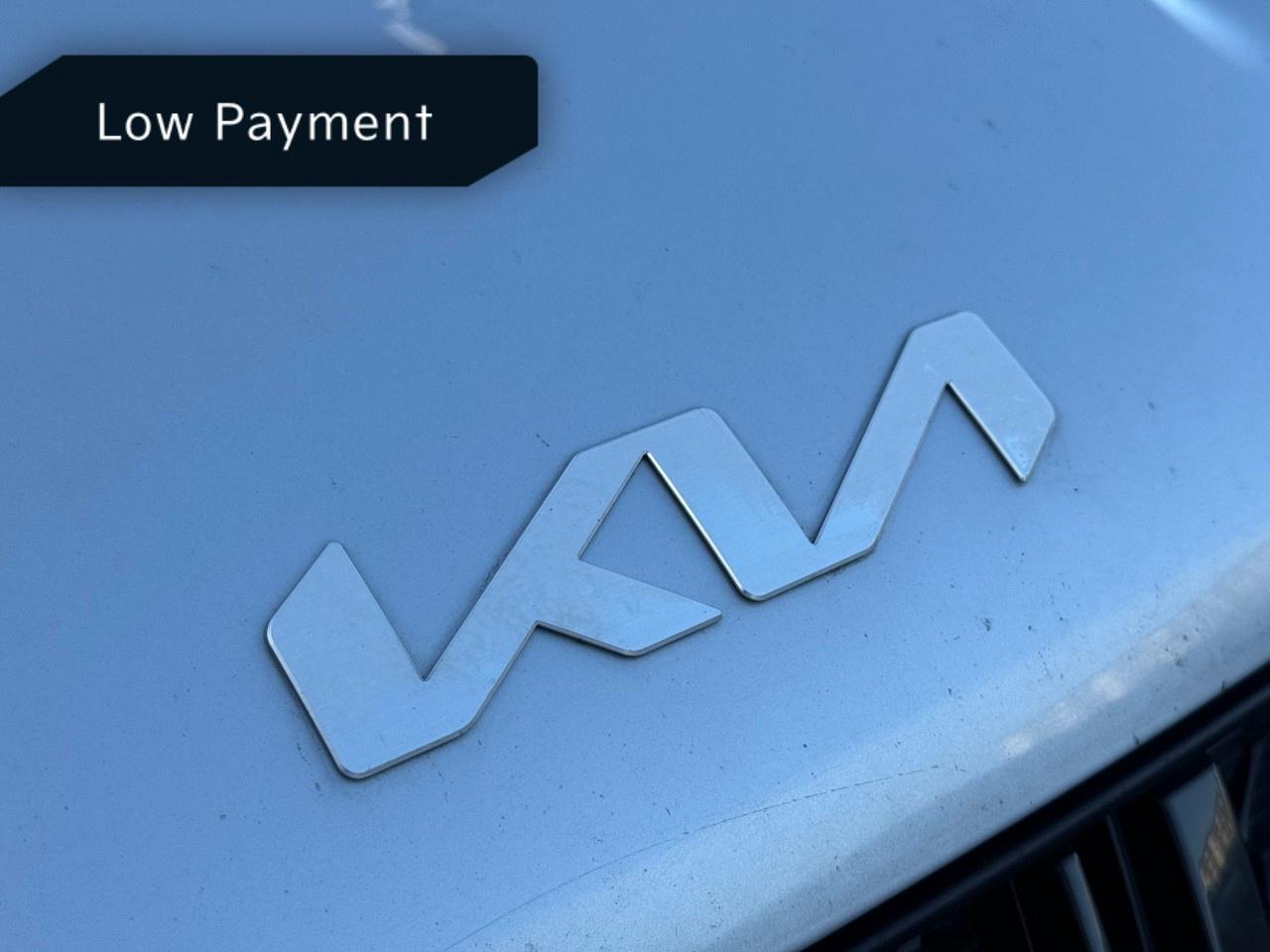 2022 Kia Carnival LX FWD Photo