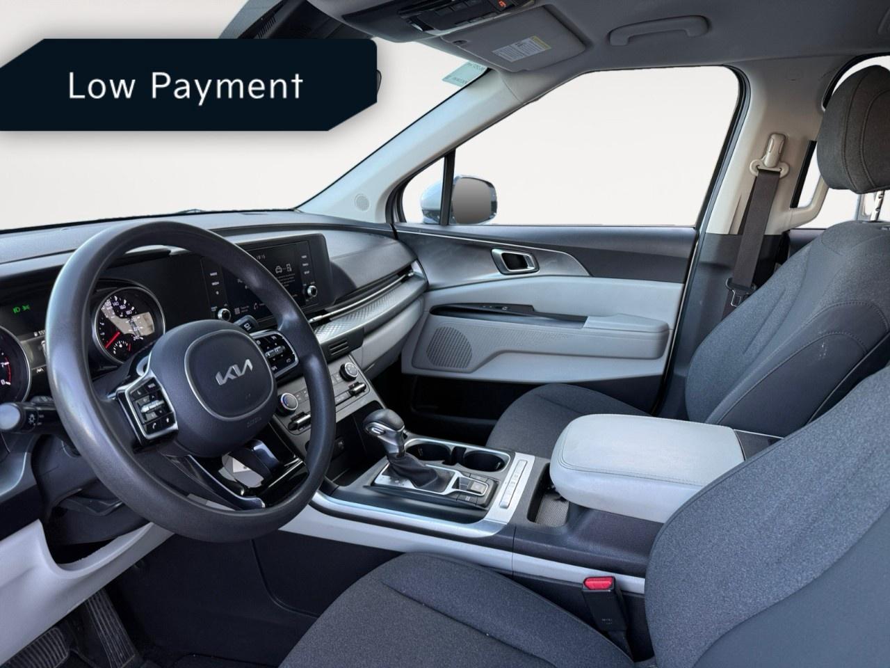 2022 Kia Carnival LX FWD Photo