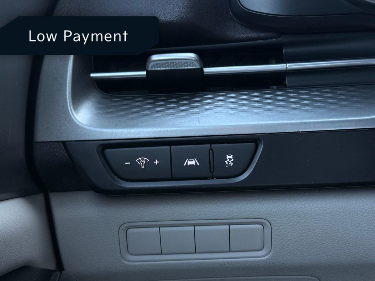 2022 Kia Carnival LX FWD Photo