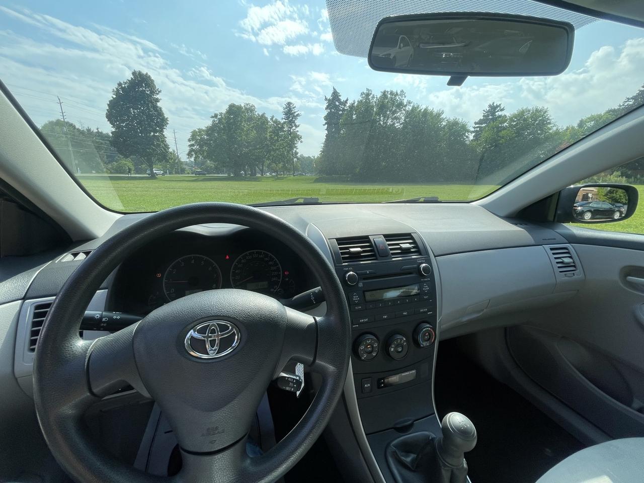 2011 Toyota Corolla Base 5-Speed Photo