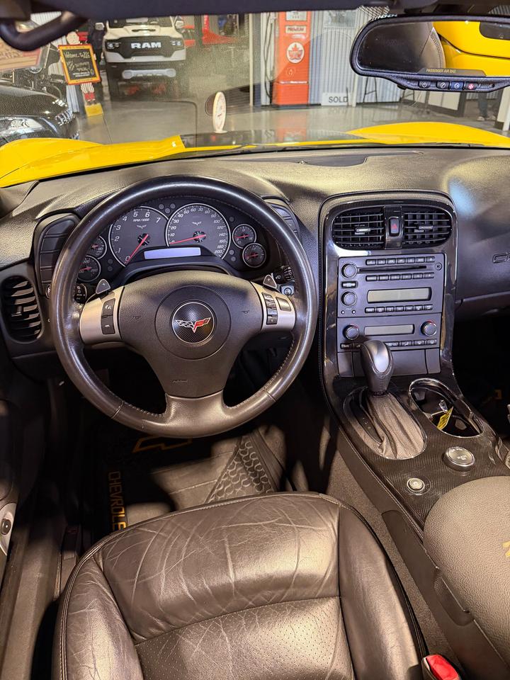 2009 Chevrolet Corvette ZHZ Hertz Edition Photo4