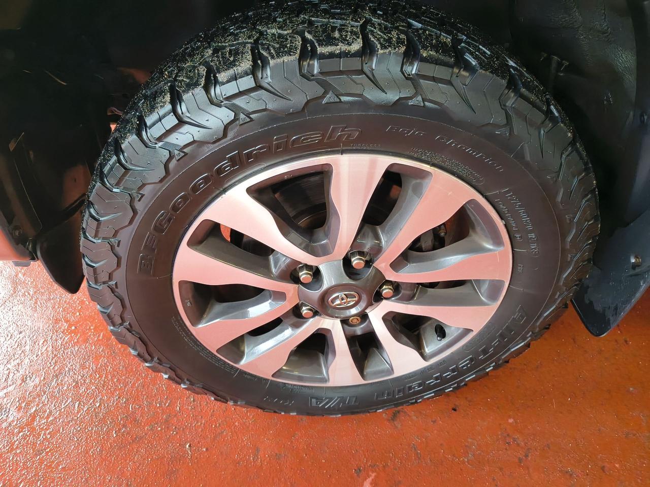 2018 Toyota Tundra Limited  Photo0
