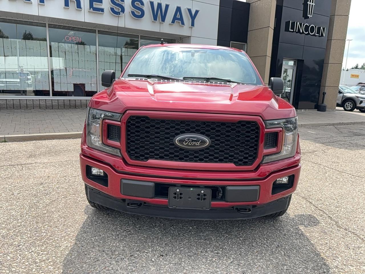 2020 Ford F-150 LOW KMS! LOCAL TRADE IN! 1 OWNER, BLACK PACK! 20'S Photo1