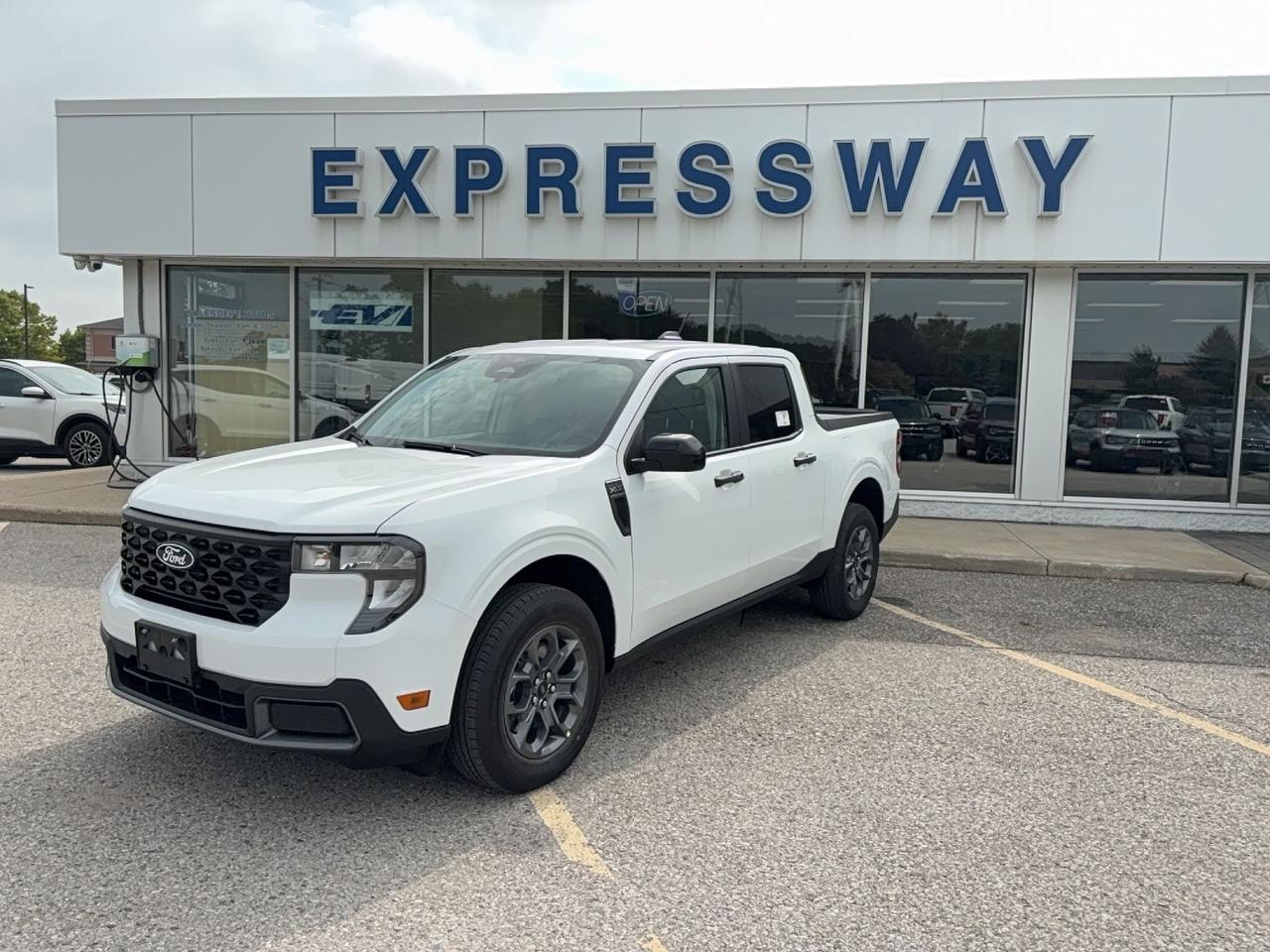 2026 Ford Maverick XLT AWD HYBRID !!!!, POWER DRIVERS SEAT, SYNC4 Photo0