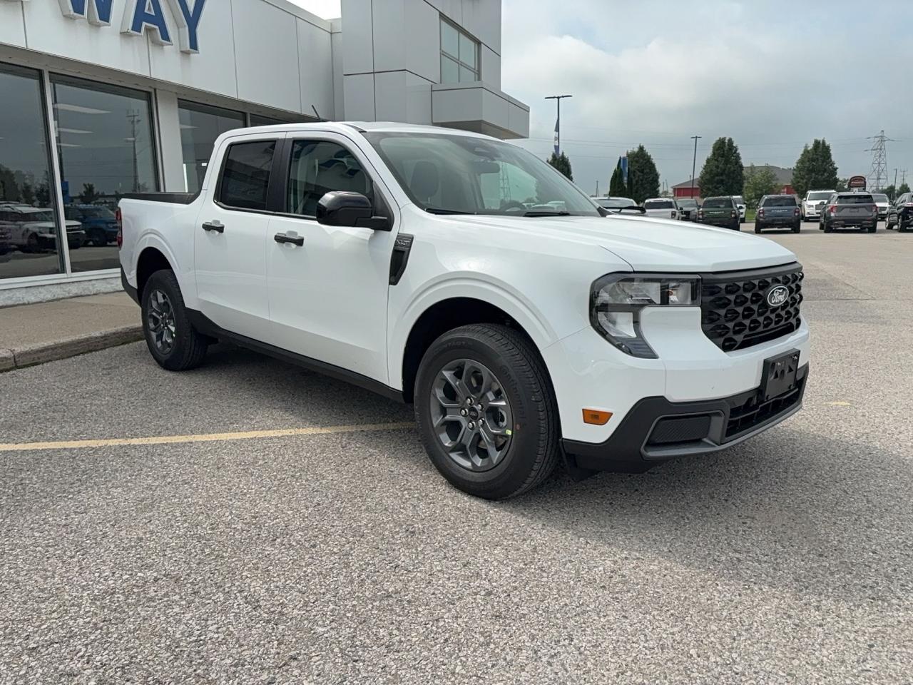 2026 Ford Maverick XLT AWD HYBRID !!!!, POWER DRIVERS SEAT, SYNC4 Photo2