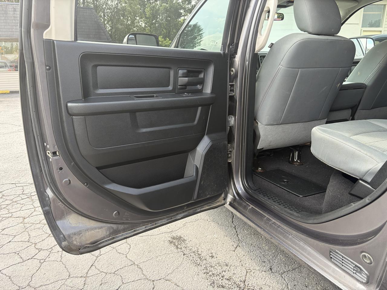 2018 RAM 1500 ST Photo