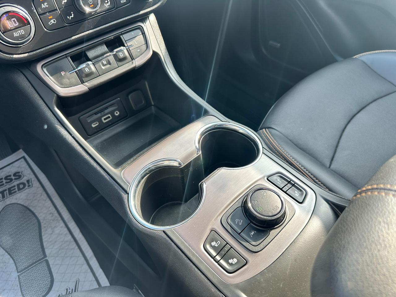 2022 GMC Terrain AT4 AWD HTD-Leather PanoRoof BOSE NAV BackupCam XM Photo