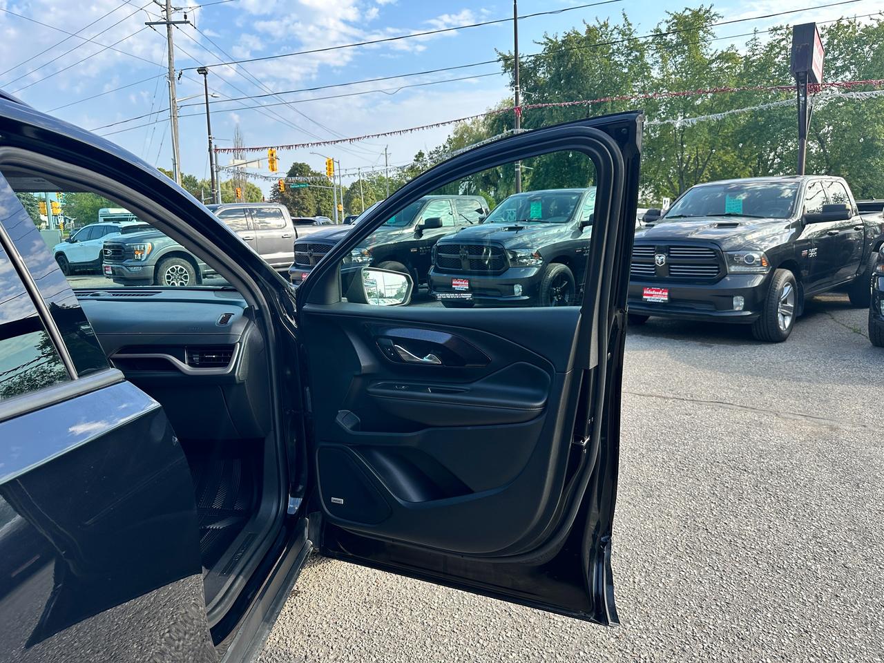 2022 GMC Terrain AT4 AWD HTD-Leather PanoRoof BOSE NAV BackupCam XM Photo