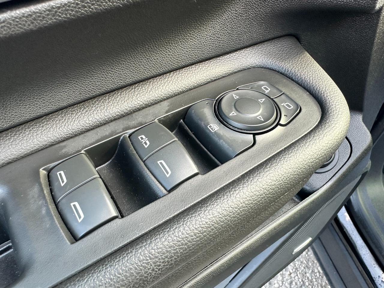 2022 GMC Terrain AT4 AWD HTD-Leather PanoRoof BOSE NAV BackupCam XM Photo