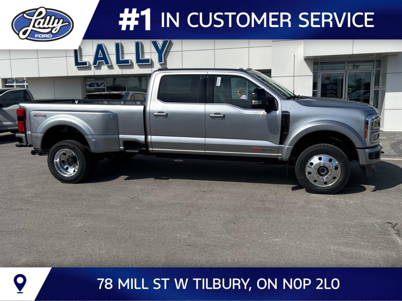 2027 Ford F-450 Super Duty DRW PLATINUM 4WD CREW CAB 8' BOX Photo