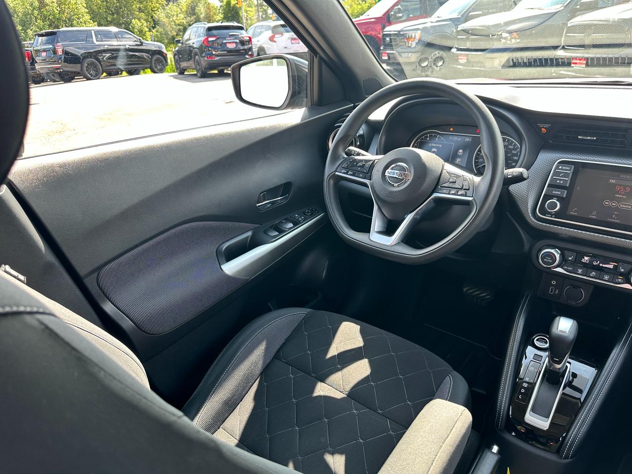 2019 Nissan Kicks SV Heated Cloth FM/XM Bluetooth BackupCam CarPlay Photo