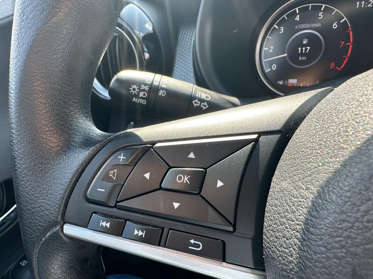 2019 Nissan Kicks SV Heated Cloth FM/XM Bluetooth BackupCam CarPlay Photo