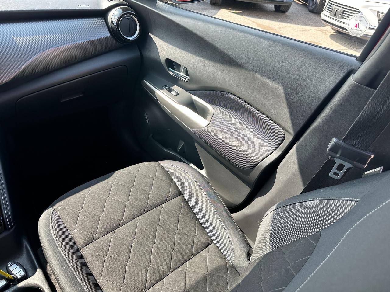 2019 Nissan Kicks SV Heated Cloth FM/XM Bluetooth BackupCam CarPlay Photo