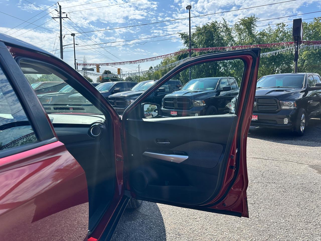 2019 Nissan Kicks SV Heated Cloth FM/XM Bluetooth BackupCam CarPlay Photo