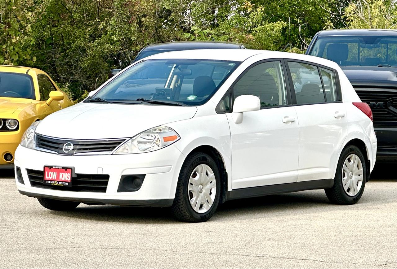 2010 Nissan Versa 1.8 S Photo