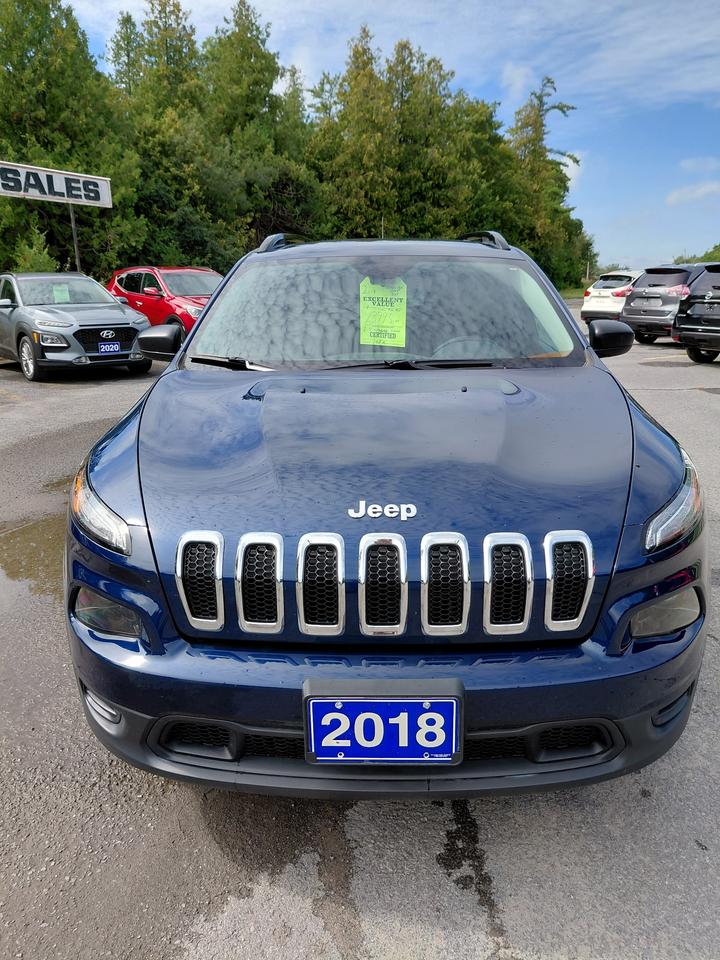 2018 Jeep Cherokee Sport - Photo #1