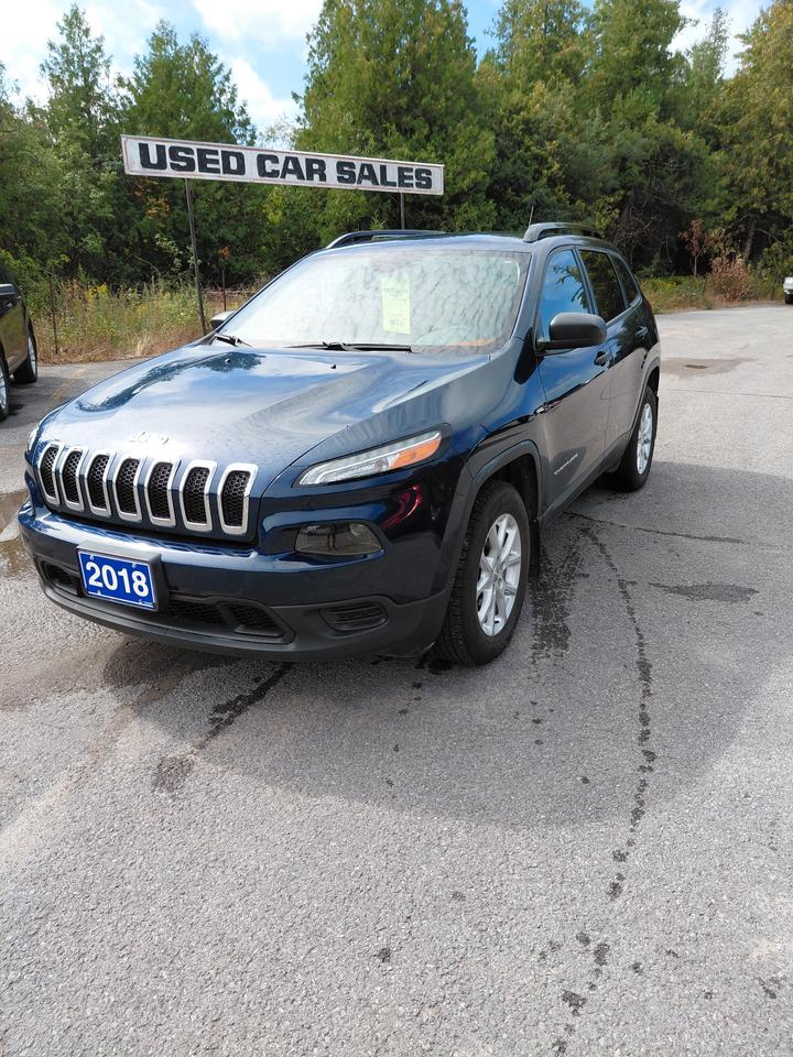 2018 Jeep Cherokee Sport Photo