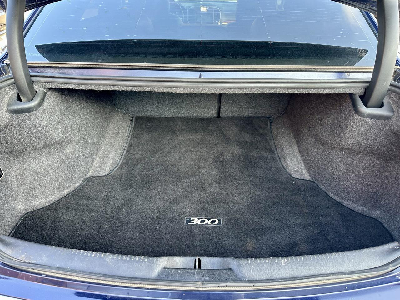 2015 Chrysler 300 300C Platinum Photo