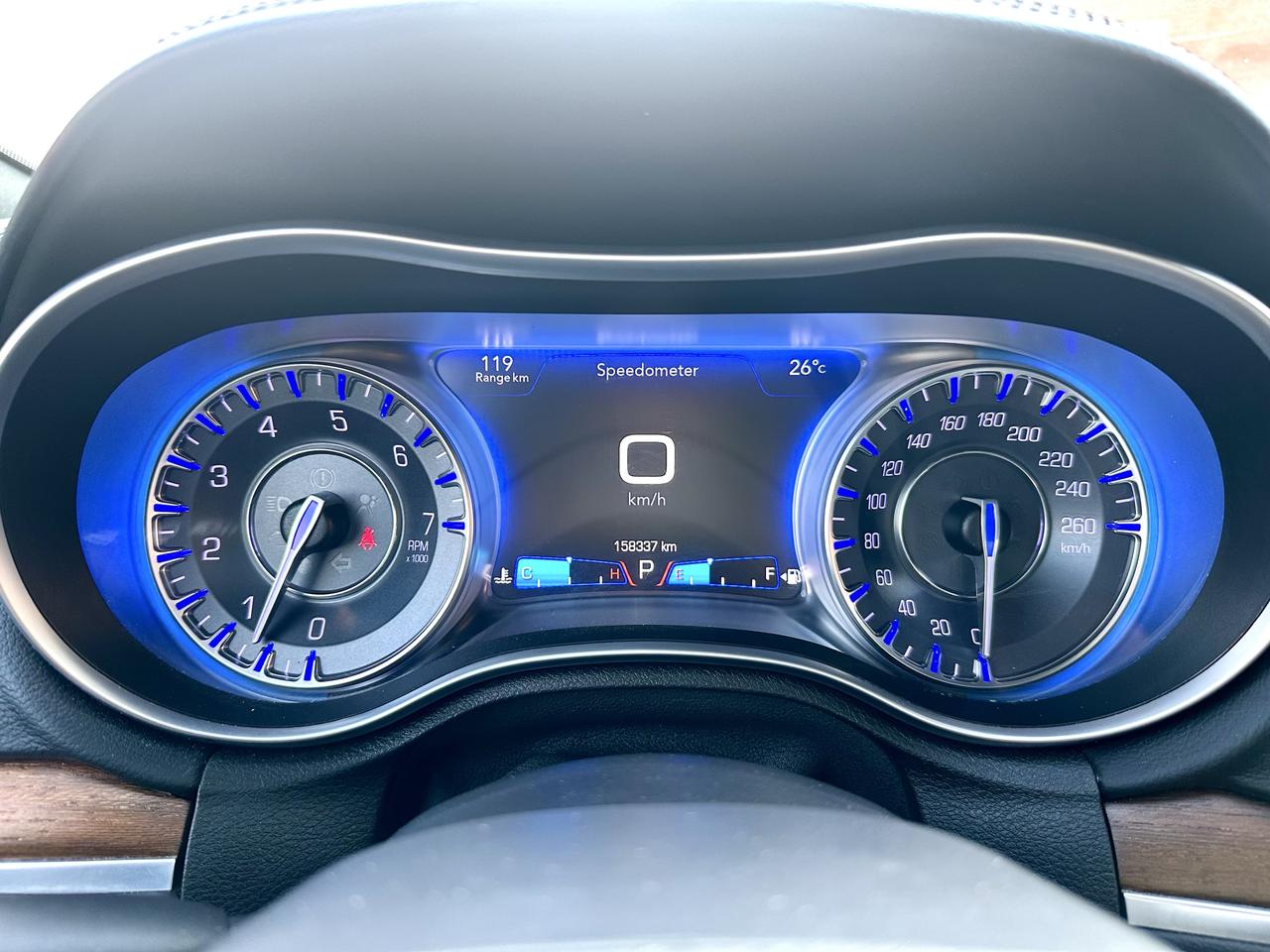 2015 Chrysler 300 300C Platinum Photo