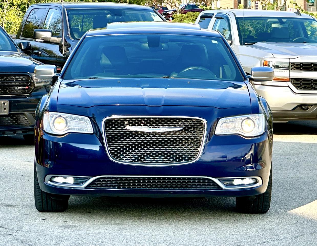 2015 Chrysler 300 300C Platinum Photo