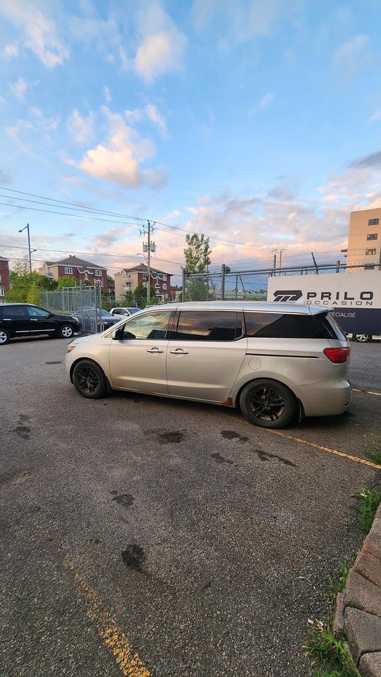 2016 Kia Sedona