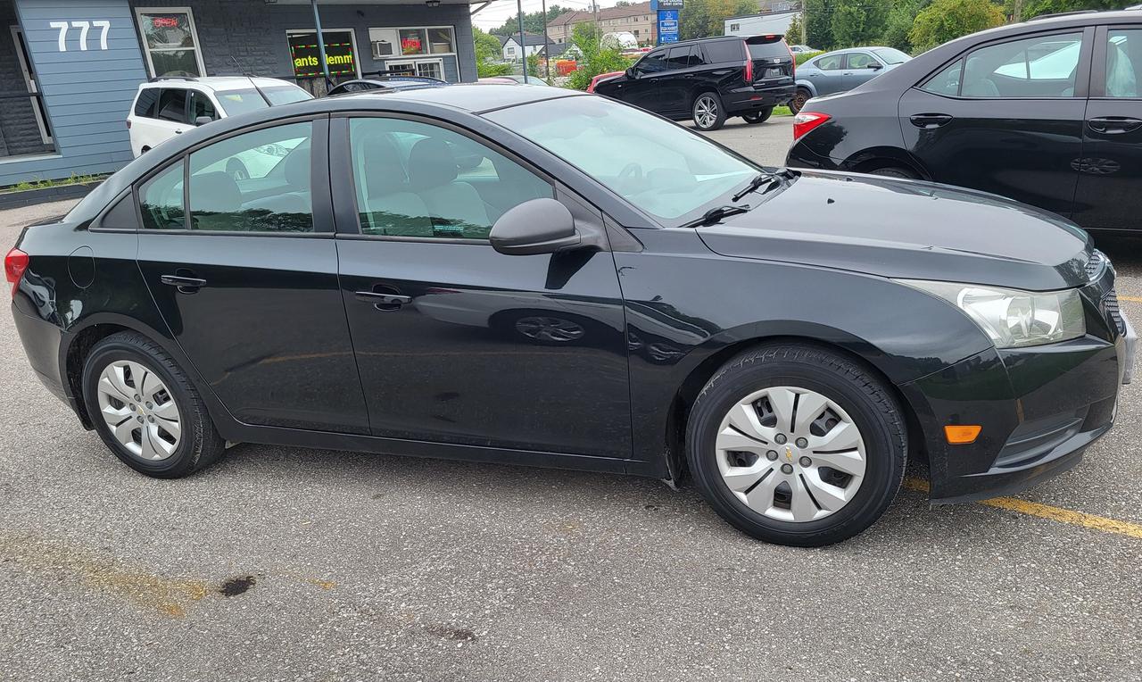 2014 Chevrolet Cruze LS Photo