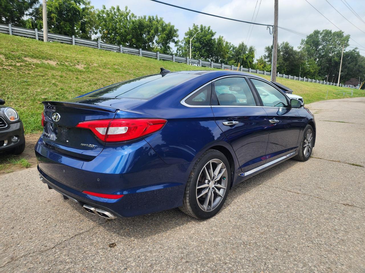 2015 Hyundai Sonata 2.0T ULTIMATE l Hyundai Serviced l Great Condition Photo
