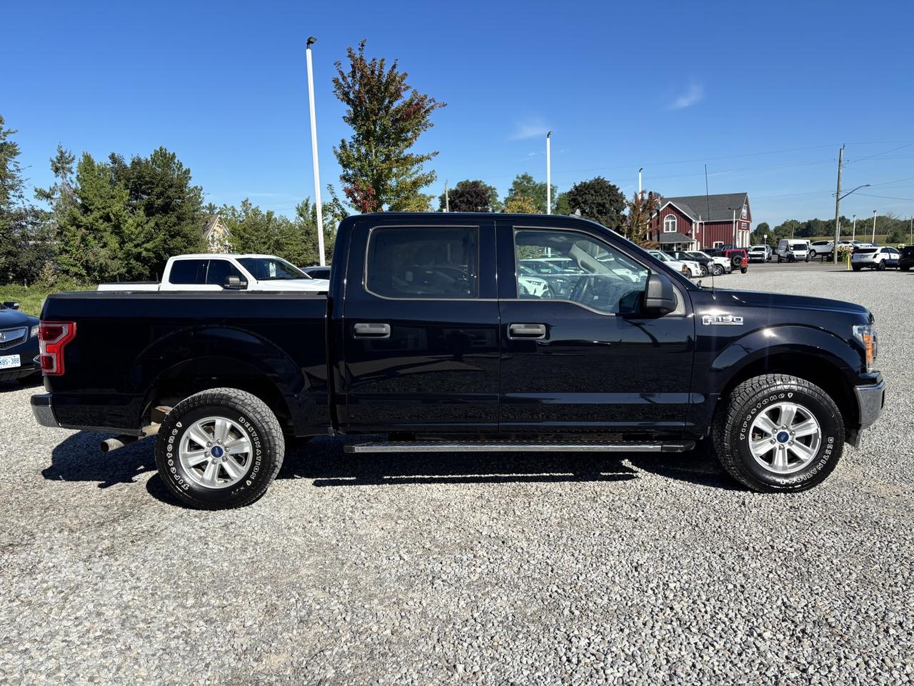 2020 Ford F-150 XLT /4x4/CLEAN CARFAX/ 5.0L/ Photo
