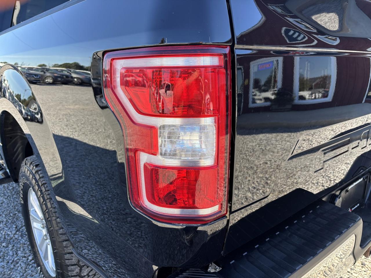 2020 Ford F-150 XLT /4x4/CLEAN CARFAX/ 5.0L/ Photo