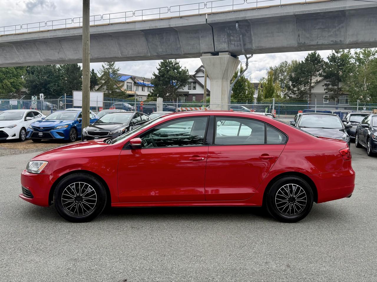 2014 Volkswagen Jetta FINANCING AVAILABLE Photo8